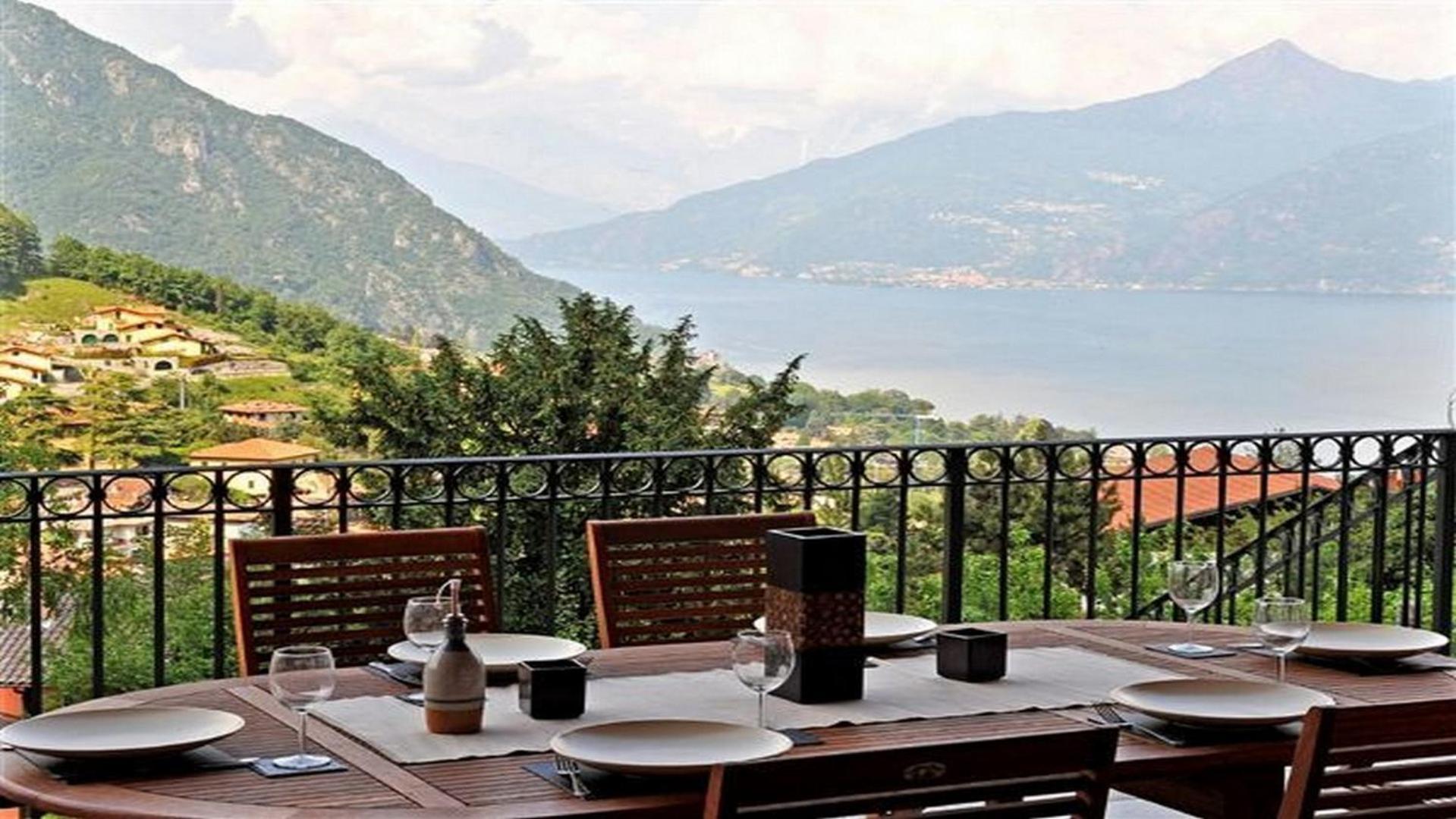 Villa Clubhouse Menaggio Exterior foto